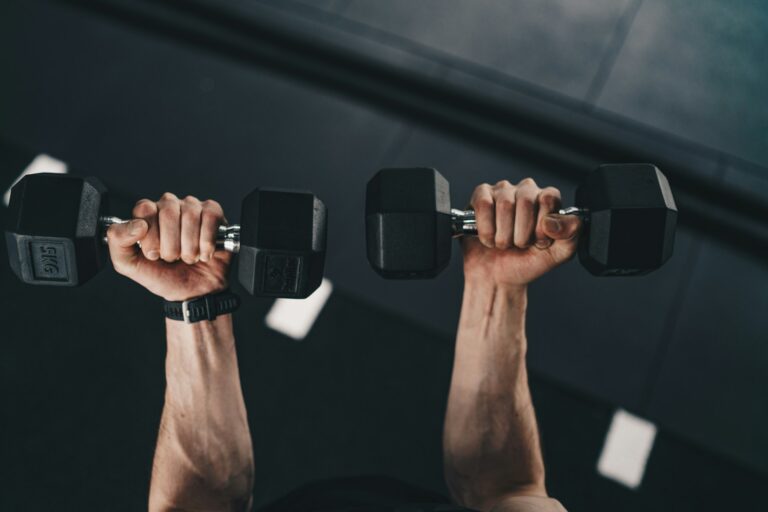 2025 Fitness Trends: How Tech’s Changing the Way You Work Out